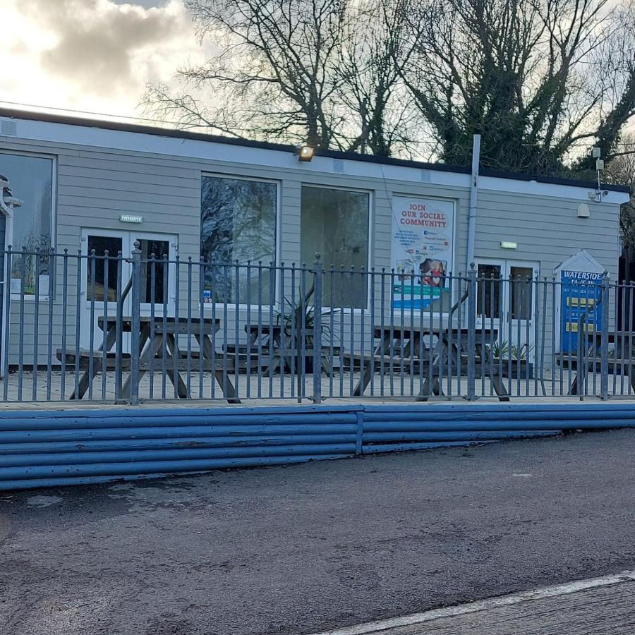 Warden Springs Caravan Park Ms16 Thornhill Road, Eastchurch,Me124Hf เชียร์เนส ภายนอก รูปภาพ